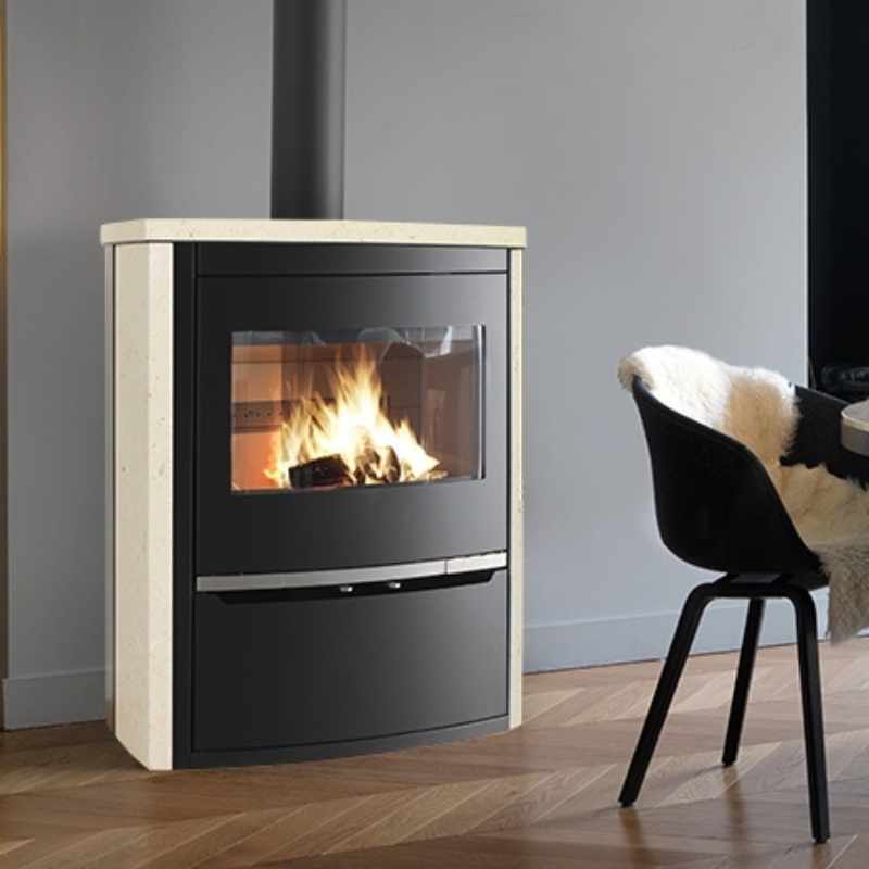 Poêle à bois Solveig Optima Mural céramique blanc acier noir, 6 kW