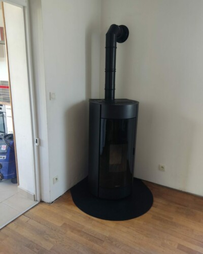 Eco Nrj Poele Tours LEONARD NOIR ACIER 2